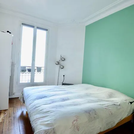 Bright Apt With Balcony Near Punchline Cinema * Paris